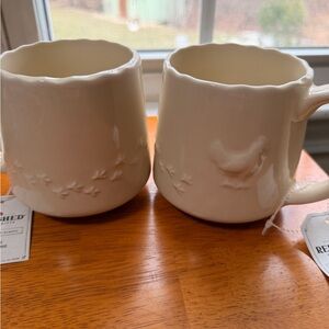 Red Shed Chicken Cream Ceramic Mugs Set